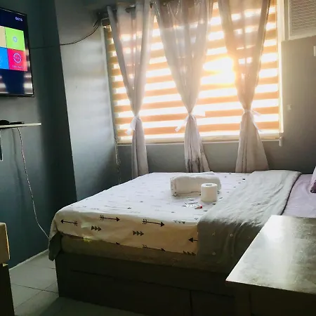 Booker Com In Mandaluyong Apartment Manila Exterior photo